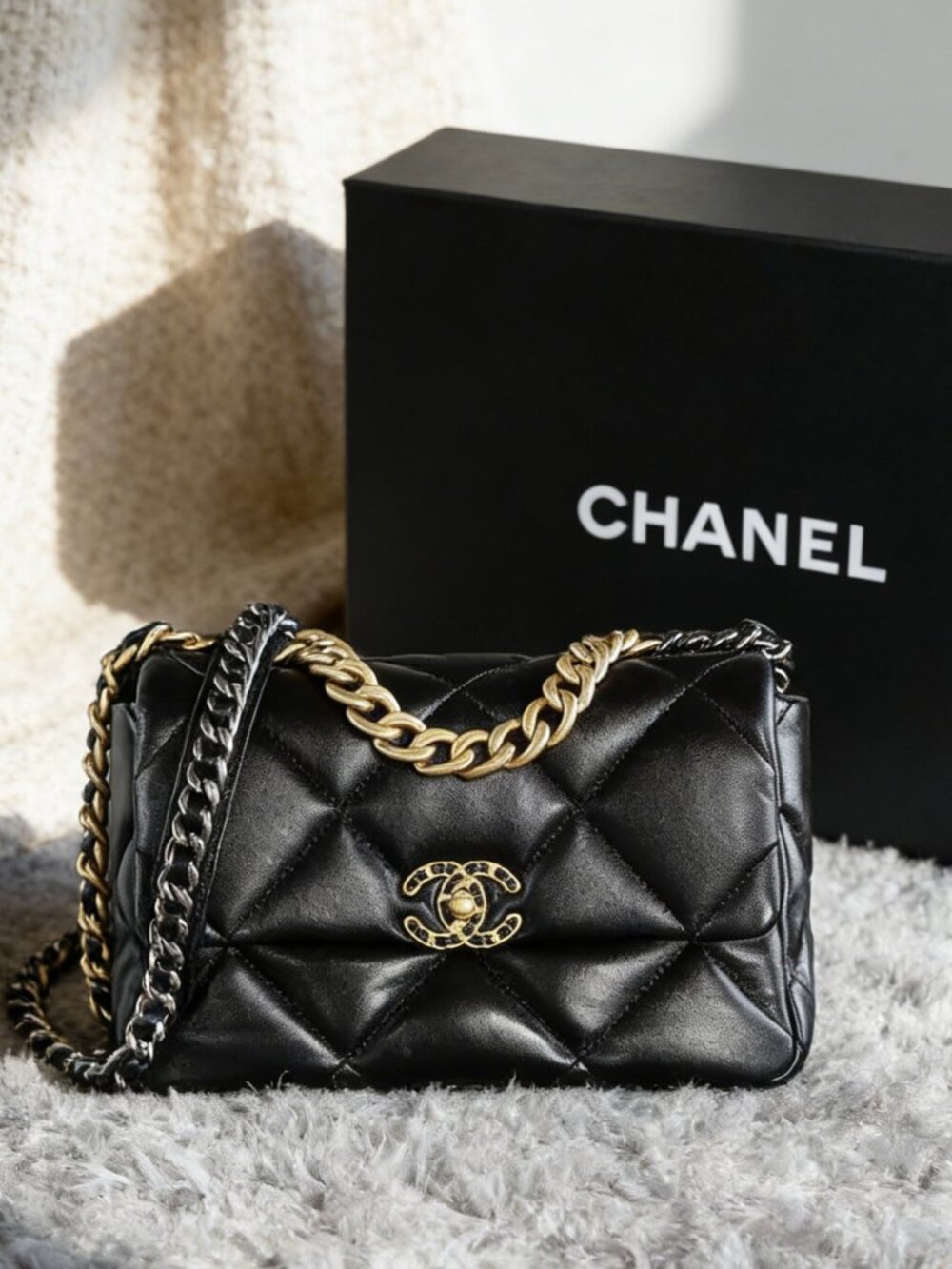 Chanel 19 Medium in Quilted Shiny Calfskin